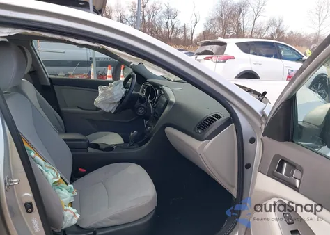 2012 Kia Optima Lx z USA, uszkodzony, nr VIN KNAGM4A73C5279812